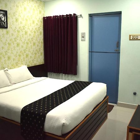 Apple Park Annexe Hotel Tiruchirappalli Kültér fotó